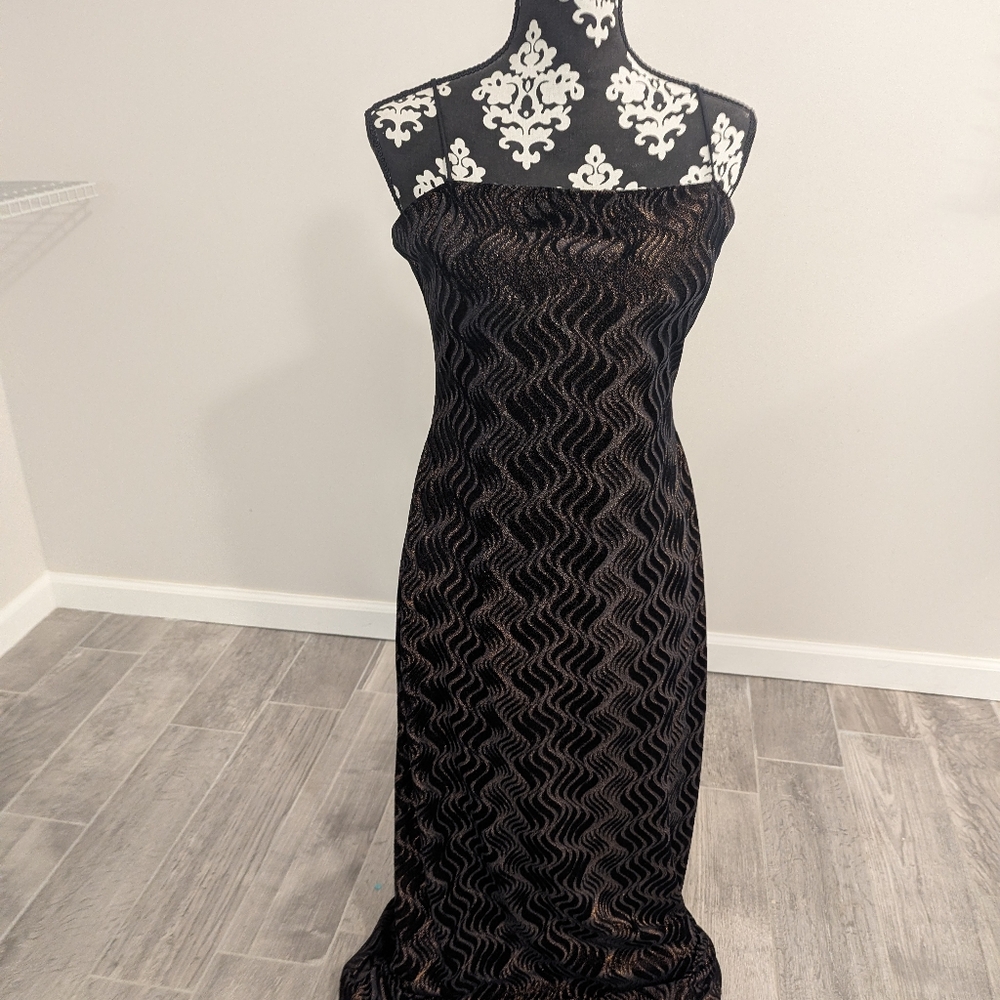 Vintage JS Boutique Y2K Shimmering Velvet Black & Gold Evening Dress Size 12